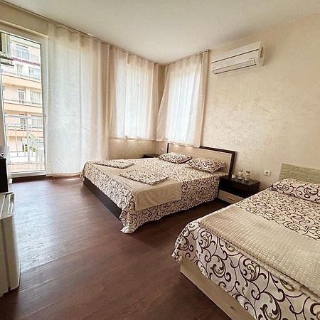 North Beach Apartments Primorsko Eksteriør bilde